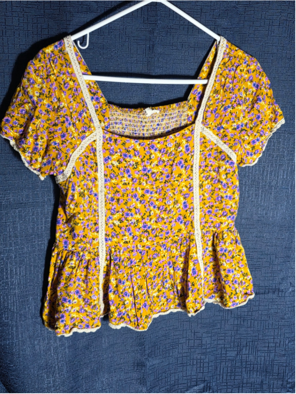 Women's Easel Yellow Purple Floral Smocked Crop Top S boho lace cottagecore y2k